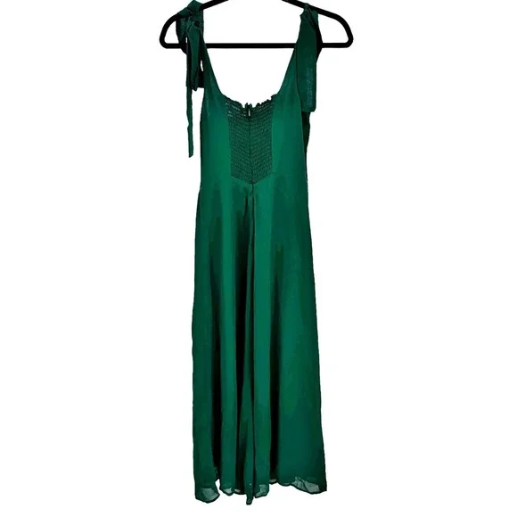green emerald velvet dress Amazon.com: KY Cosplay Women's Bella Swan Green Dress Cosplay Costume (Green,  XS) : Clothing, Shoes & Jewelry